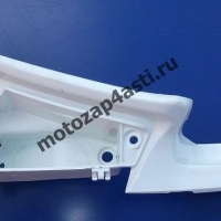 Левый пластик внутренний Бака-бардачек Kawasaki ZZR400-2, ZZR600-2.