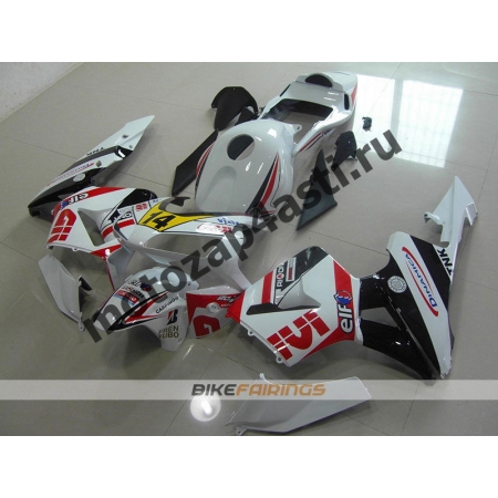 Комплект Мотопластика Honda CBR600RR 03-04 GIVI.