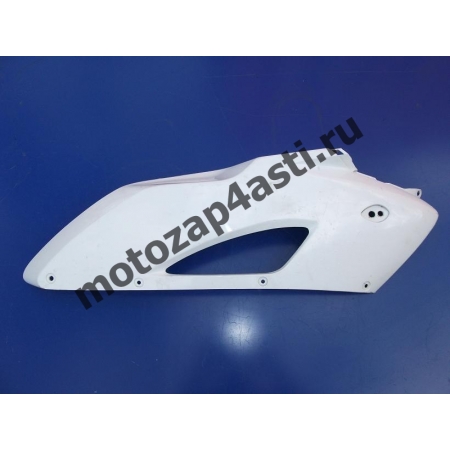 Правый верхний боковой мотопластик CBR1000rr 2004-2005
