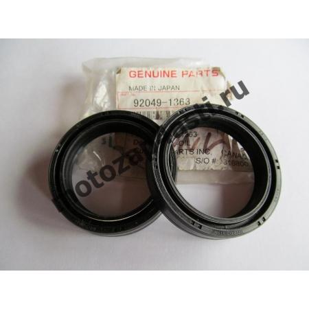 Сальники передней вилки Kawasaki 92049-1363